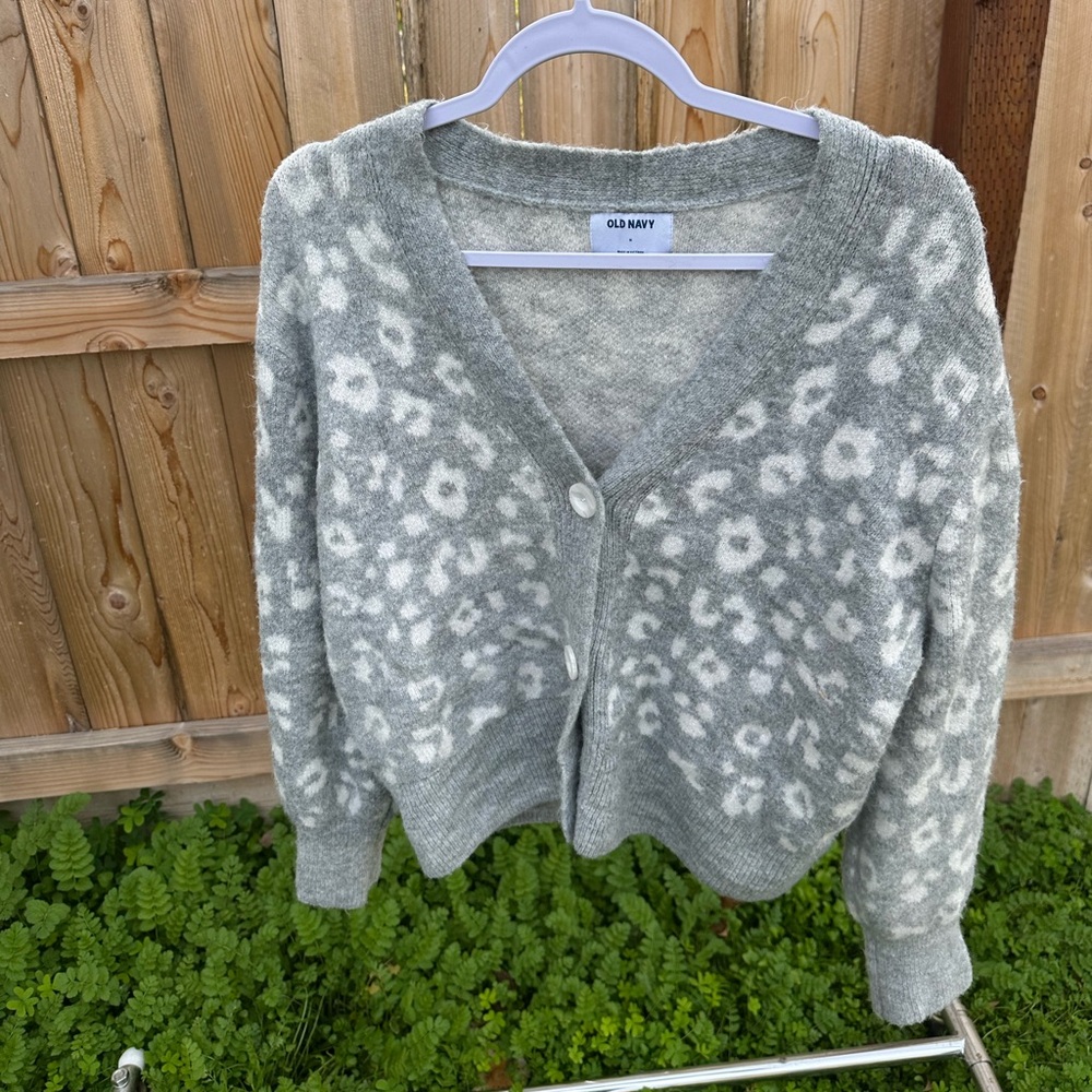 Old Navy Green and White Floral Cardigan